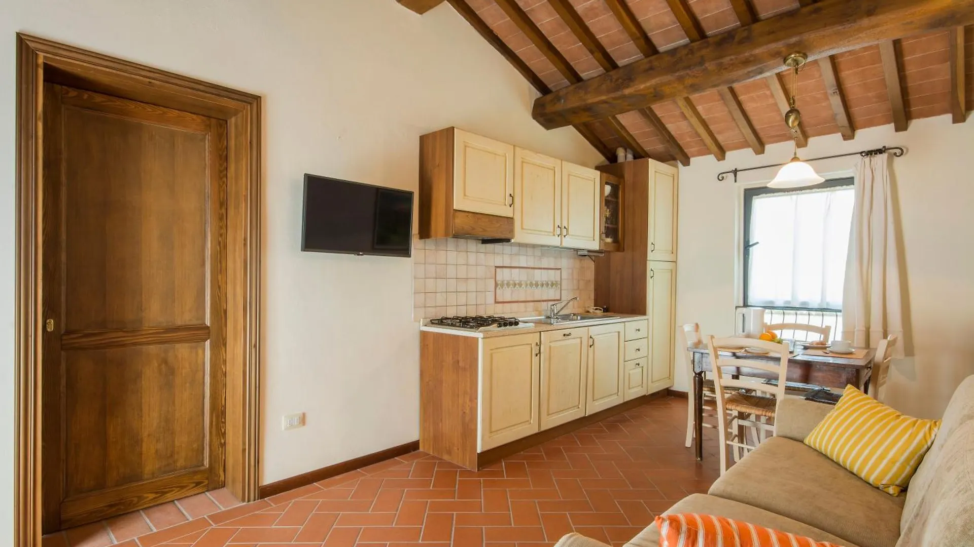 Apartment Amazing Chianti Site With Shared Pool - Happy Rentals Castelfiorentino