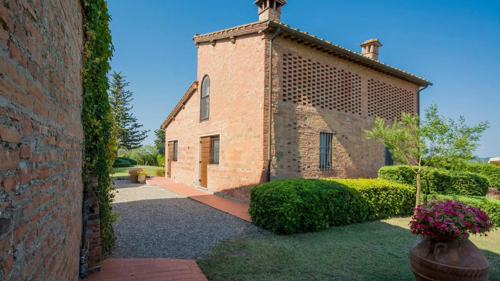 Apartment Amazing Chianti Site With Shared Pool - Happy Rentals Castelfiorentino Italy
